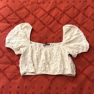 White/Cream Zara crop top with puffer sleeve